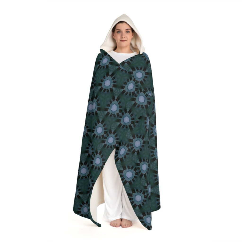 Bluish Triangular Pattern Hooded Sherpa Blanket – Cozy Throw